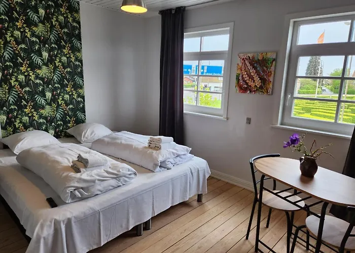 Breakaway Apartment *